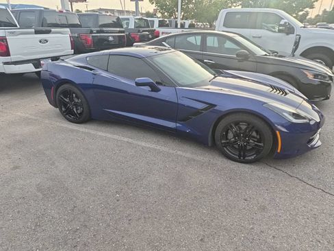 Used 2017 Chevrolet Corvette Stingray Coupe w/ 1LT RWD image 24