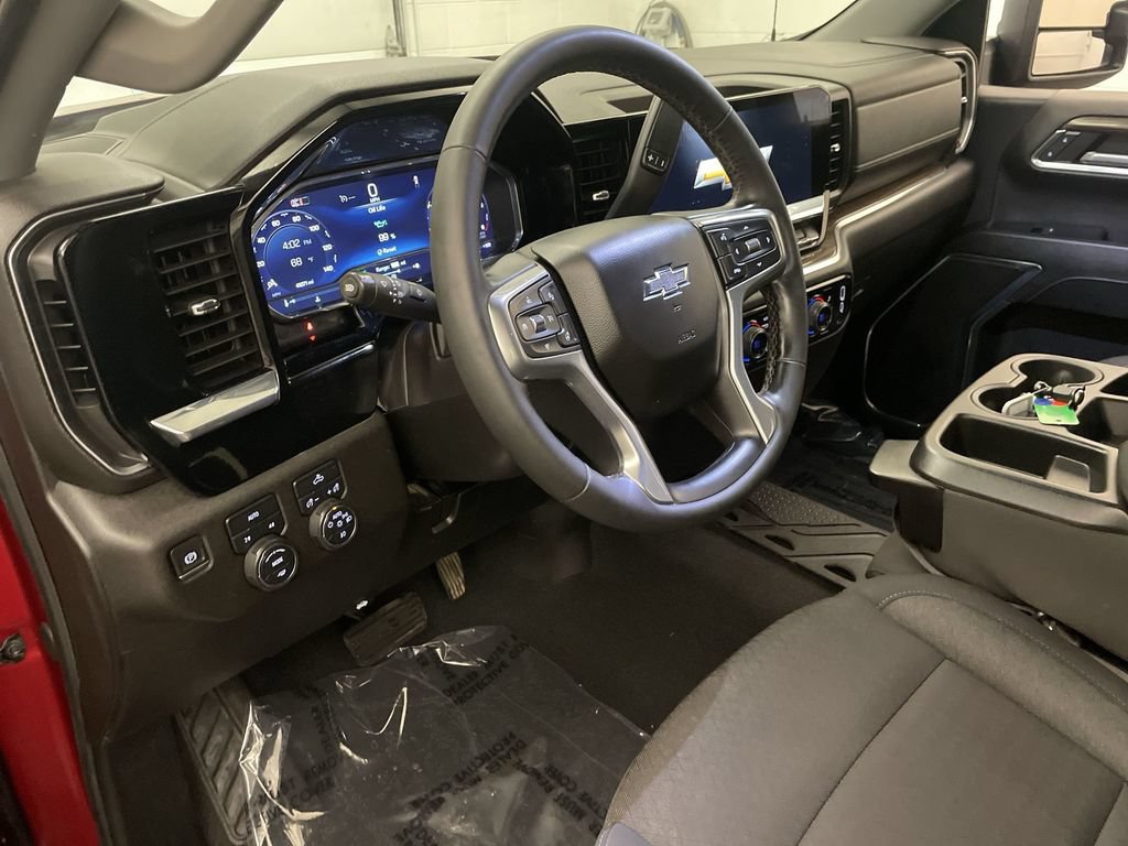 Used 2024 Chevrolet Silverado 1500 RST w/ Max Trailering Package AWD/4WD image 4