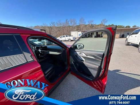 Used 2025 Ford Explorer ST image 25