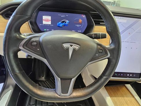 Used 2018 Tesla Model S AWD image 16