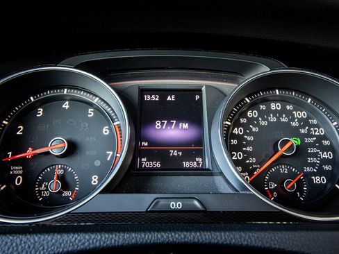 Used 2015 Volkswagen GTI Autobahn image 35