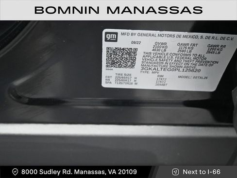 Used 2023 GMC Terrain SLE w/ Driver Convenience Package image 18