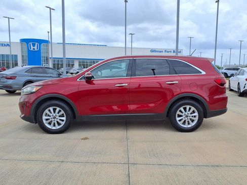 Used 2019 Kia Sorento FWD image 3