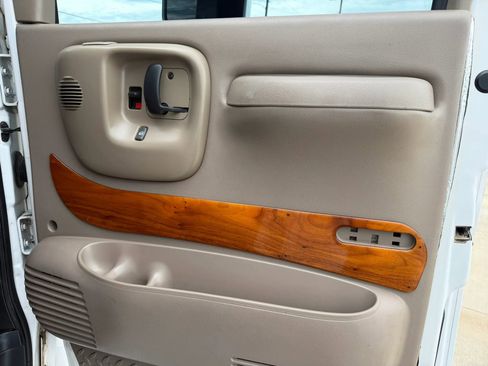 Used 2004 Chevrolet Kodiak C4500 2WD Crew Cab image 15