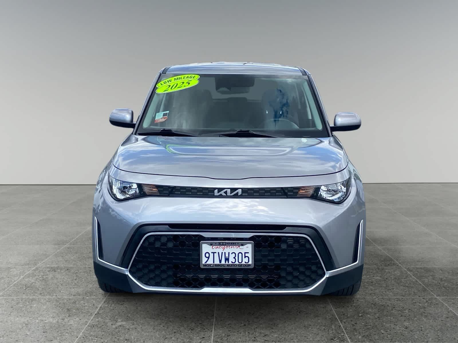 Used 2025 Kia Soul LX FWD image 8