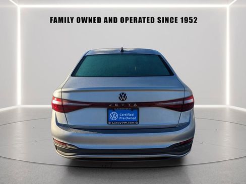 Certified 2025 Volkswagen Jetta Sport image 5