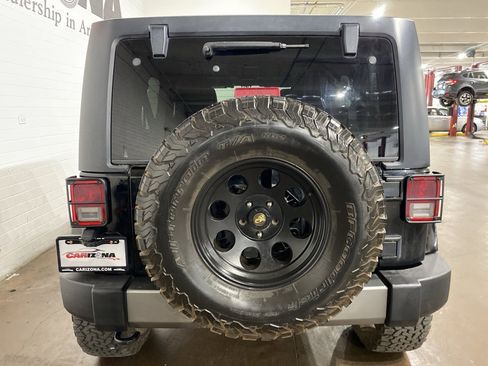 Used 2015 Jeep Wrangler Unlimited Sport image 4