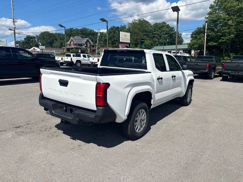 New 2026 Toyota Tacoma SR RWD image 3