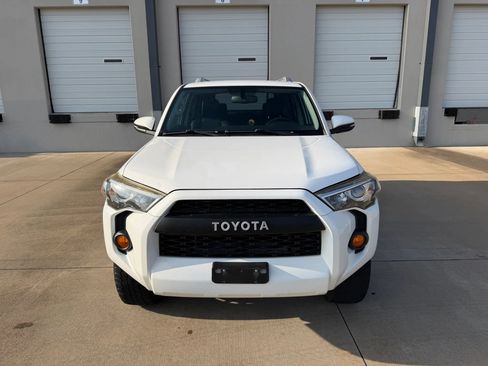 Used 2018 Toyota 4Runner SR5 Premium image 7