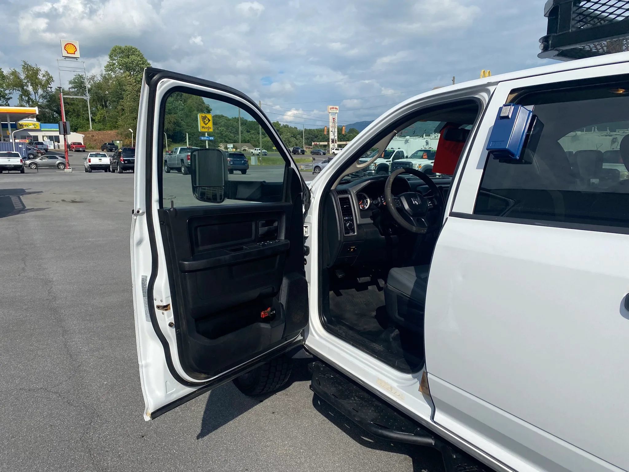 Used 2017 RAM 4500 Tradesman AWD/4WD image 8