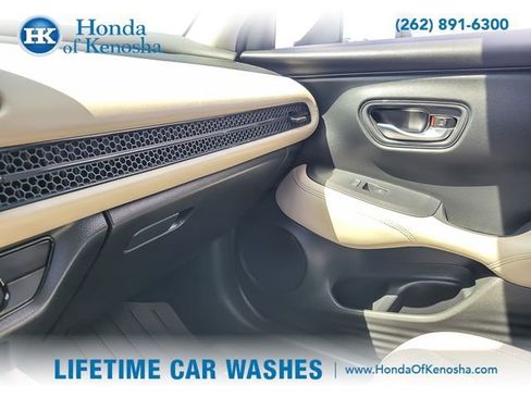 Used 2024 Honda HR-V LX image 17