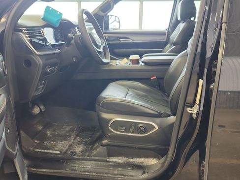 Used 2023 Jeep Wagoneer Series II image 8