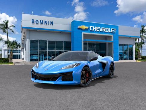 New 2025 Chevrolet Corvette E-Ray image 8