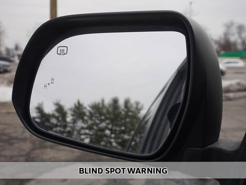 Used 2018 Toyota Sienna XLE w/ XLE Navigation Package image 7