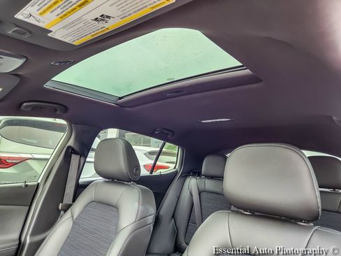 Certified 2025 Buick Envista Preferred w/ Convenience I Package FWD image 9