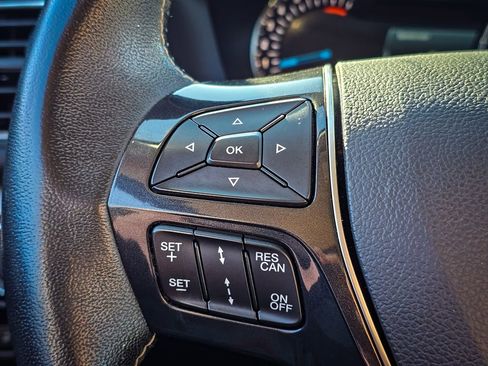 Used 2017 Ford Explorer Platinum image 24