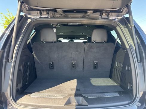 Used 2024 Chevrolet Tahoe Premier AWD/4WD image 31