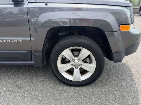 Used 2015 Jeep Patriot Latitude AWD/4WD image 10