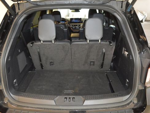 Used 2025 Ford Explorer ST-Line AWD/4WD image 14