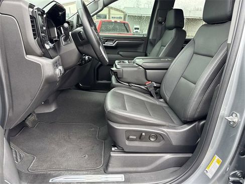 Used 2025 GMC Sierra 1500 SLT image 23