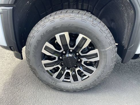 New 2026 GMC Sierra 3500 Denali Ultimate AWD/4WD image 34