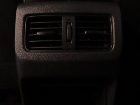 Used 2023 Nissan Rogue S image 28