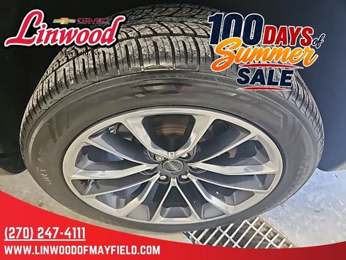 Used 2022 Jeep Wagoneer Series III w/ Premium Group I AWD/4WD image 7