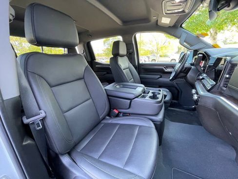 Used 2024 GMC Sierra 1500 SLT AWD/4WD image 31