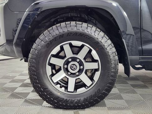 Used 2022 Toyota 4Runner TRD Off-Road Premium image 16