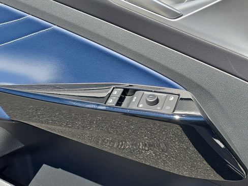 New 2026 Volkswagen ID.4 Pro S image 24