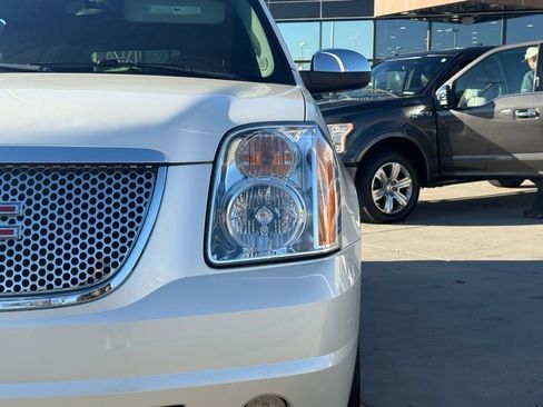 Used 2008 GMC Yukon SLT AWD/4WD image 32