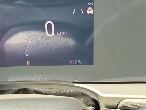 Used 2025 Buick Envista Preferred FWD image 27