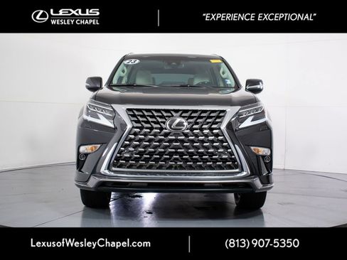Used 2023 Lexus GX 460 Premium w/ Accessory Package AWD/4WD image 14