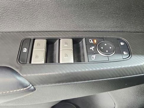 Used 2024 Mitsubishi Outlander SE image 20