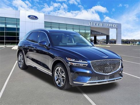 Used 2023 Genesis GV70 2.5T w/ Advanced Package image 6