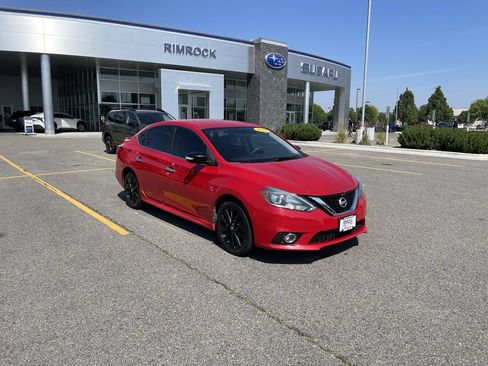 Used 2017 Nissan Sentra SR w/ SR Midnight Edition FWD image 12