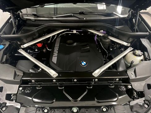 Used 2024 BMW X5 xDrive40i w/ M Sport Package image 31