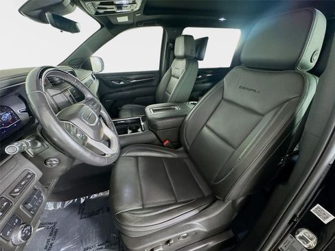 Certified 2024 GMC Yukon XL Denali w/ Advanced Technology Package AWD/4WD image 11