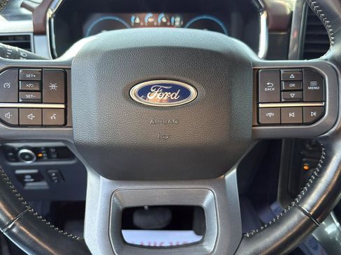 Used 2022 Ford F150 Lariat image 15