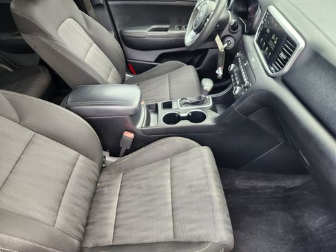 Used 2021 Kia Sportage LX FWD image 14