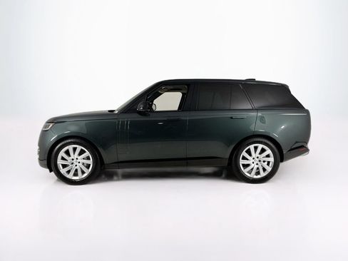 Used 2024 Land Rover Range Rover SE AWD/4WD image 2