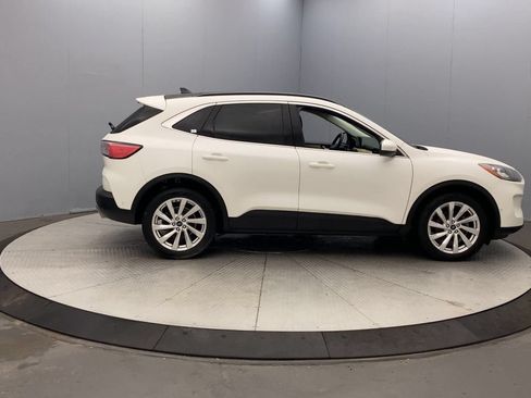 Used 2021 Ford Escape Titanium w/ Titanium Elite Package AWD/4WD image 6