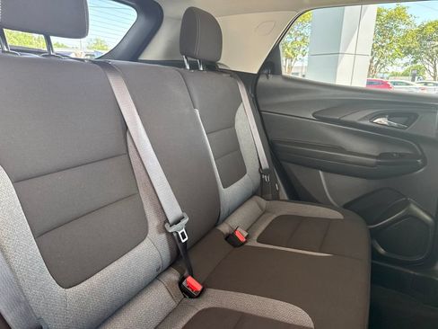 Used 2023 Chevrolet TrailBlazer LT FWD image 30