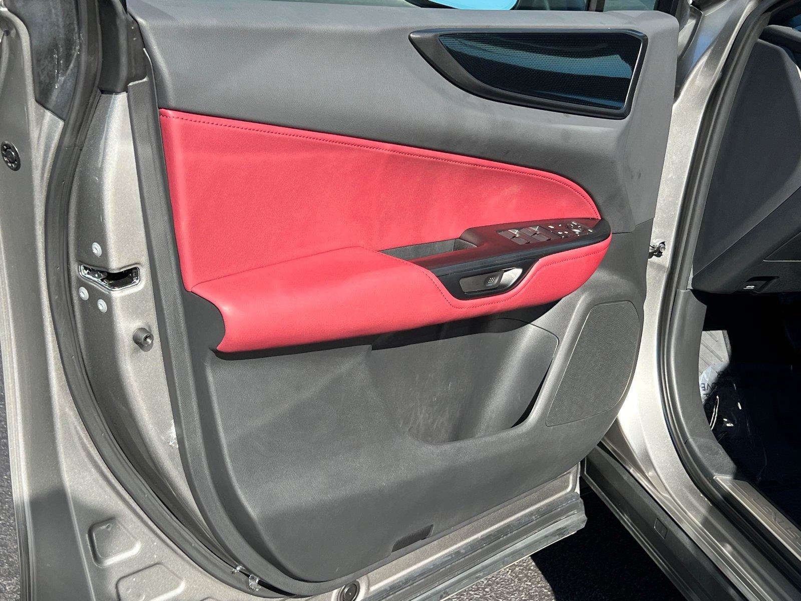 Certified 2025 Lexus NX 250 FWD w/ Accessory Package (Z1) image 10