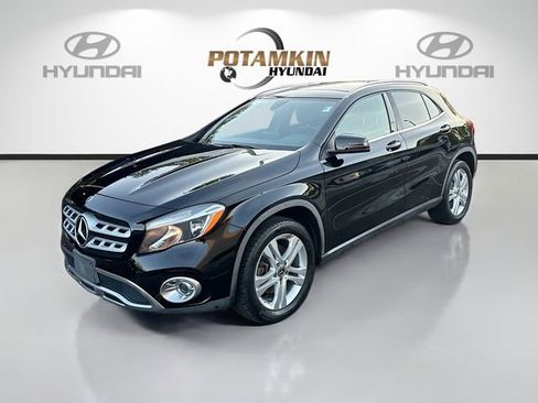 Used 2019 Mercedes-Benz GLA 250 4MATIC image 1