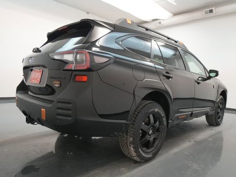 Used 2025 Subaru Outback Wilderness image 8