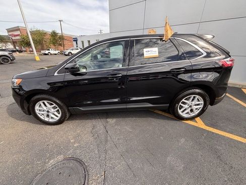 Certified 2024 Ford Edge SEL image 4