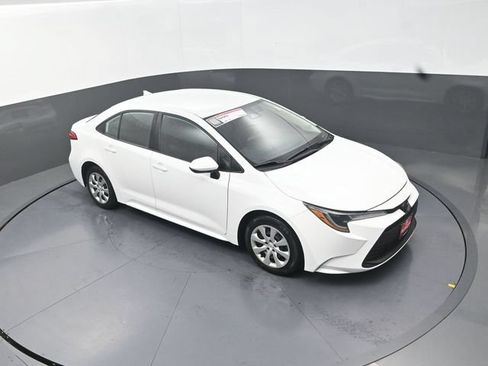Used 2024 Toyota Corolla LE FWD image 22