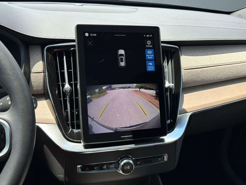 Certified 2025 Volvo XC90 B6 Core AWD/4WD image 20