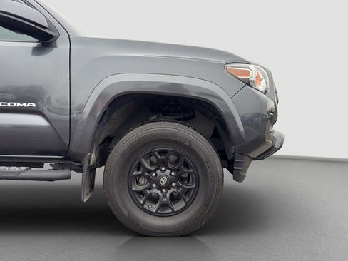 Used 2022 Toyota Tacoma SR5 image 21